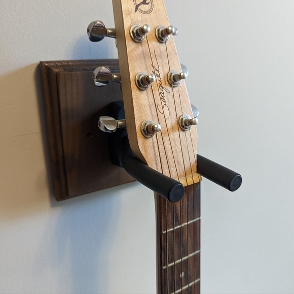 𝅺HANDMADE Wooden Guitar Wall Hanger/Mount- Adjustable For Acoustic/Electric - Picture 3 of 4